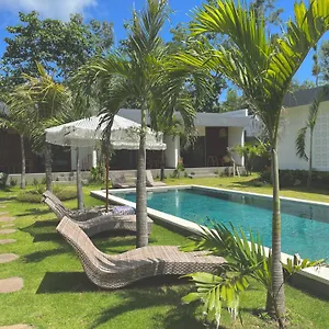 Tropical Almond Uluwatu (Bali)