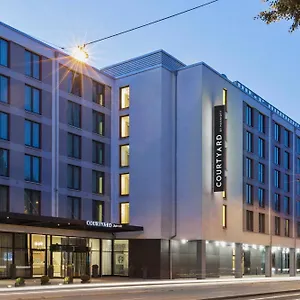 Courtyard By Marriott East Otel Münih